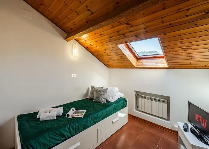 Cozy Rooftop Flat - Steps From The Sea - Ac And Wifi سانتا مارغريتا ليغور