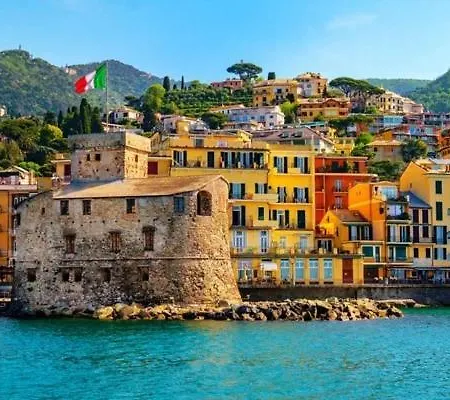 Cozy Rooftop Flat - Steps From The Sea - Ac And Wifi 公寓