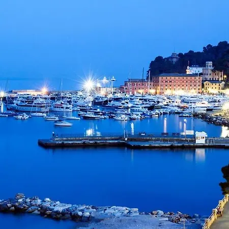 Cozy Rooftop Flat - Steps From The Sea - Ac And Wifi Appartement Santa Margherita Ligure